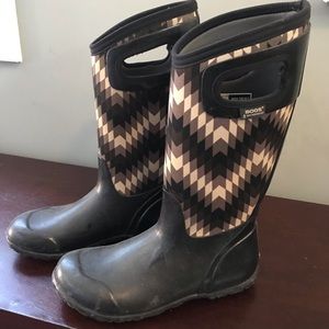 BOGS boots size 8/39